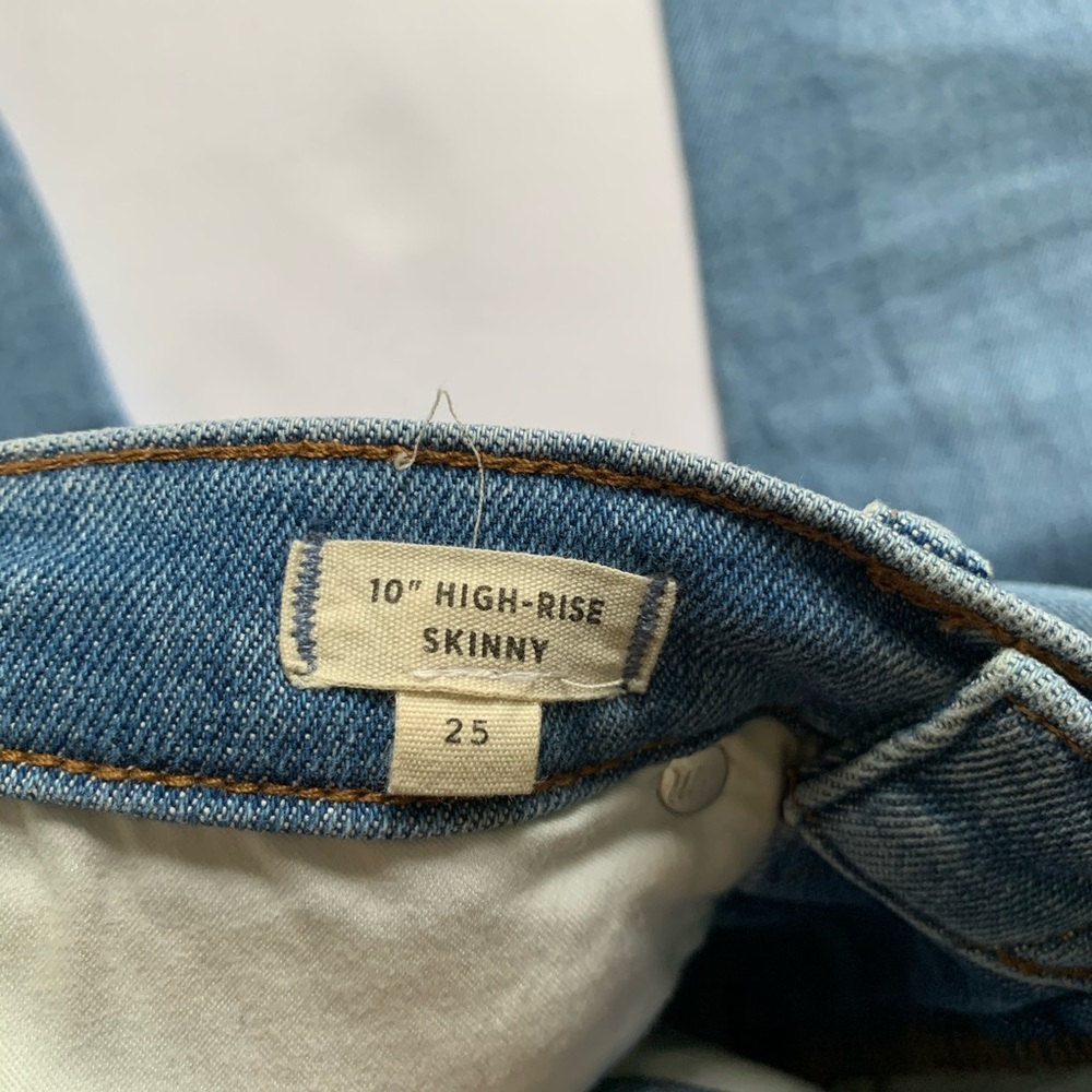 Madewell 10” high rise skinny jeans - Picture 7 of 12